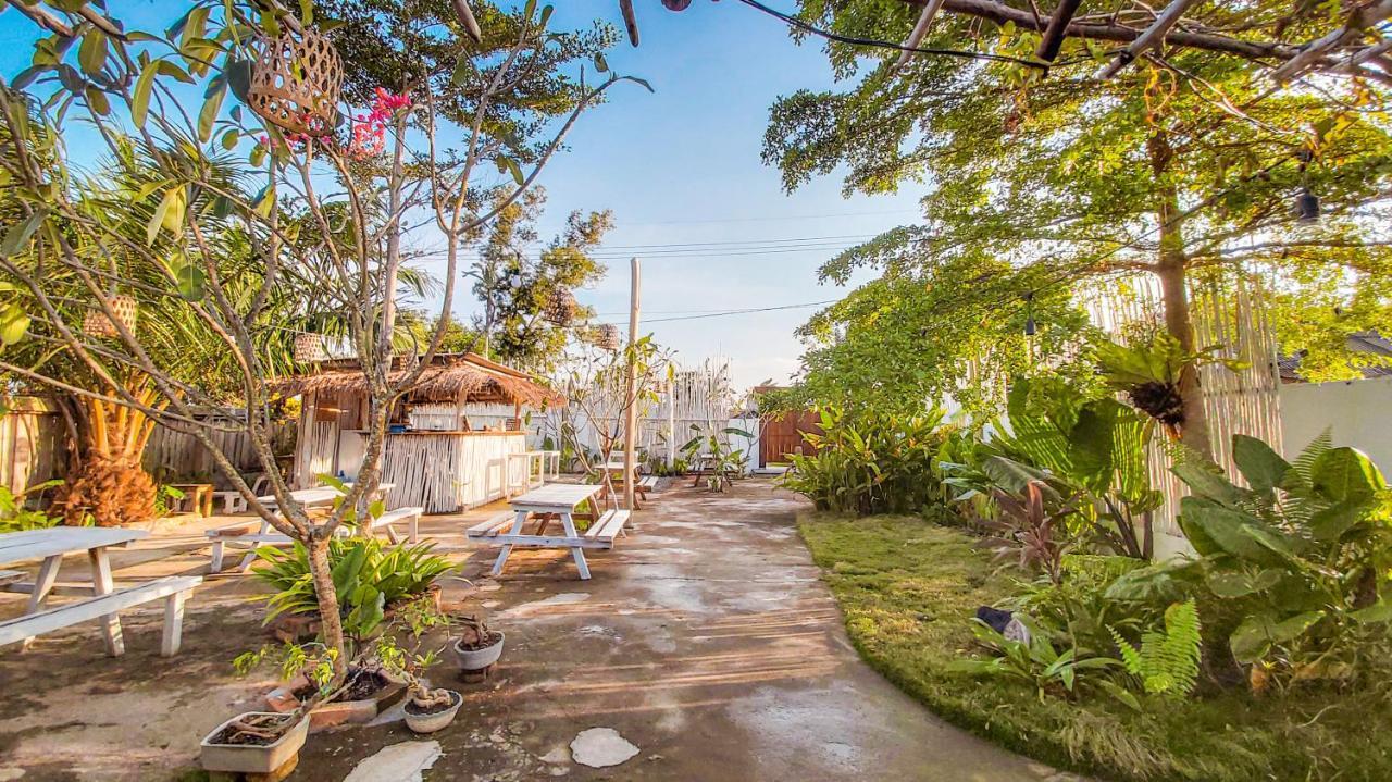 Kangkakawal Beanbag Bintan Backpacker旅舍 外观 照片
